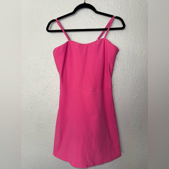 ALO Yoga Alosoft Courtside Tennis Dress Size Large Paradise Pink NWOT